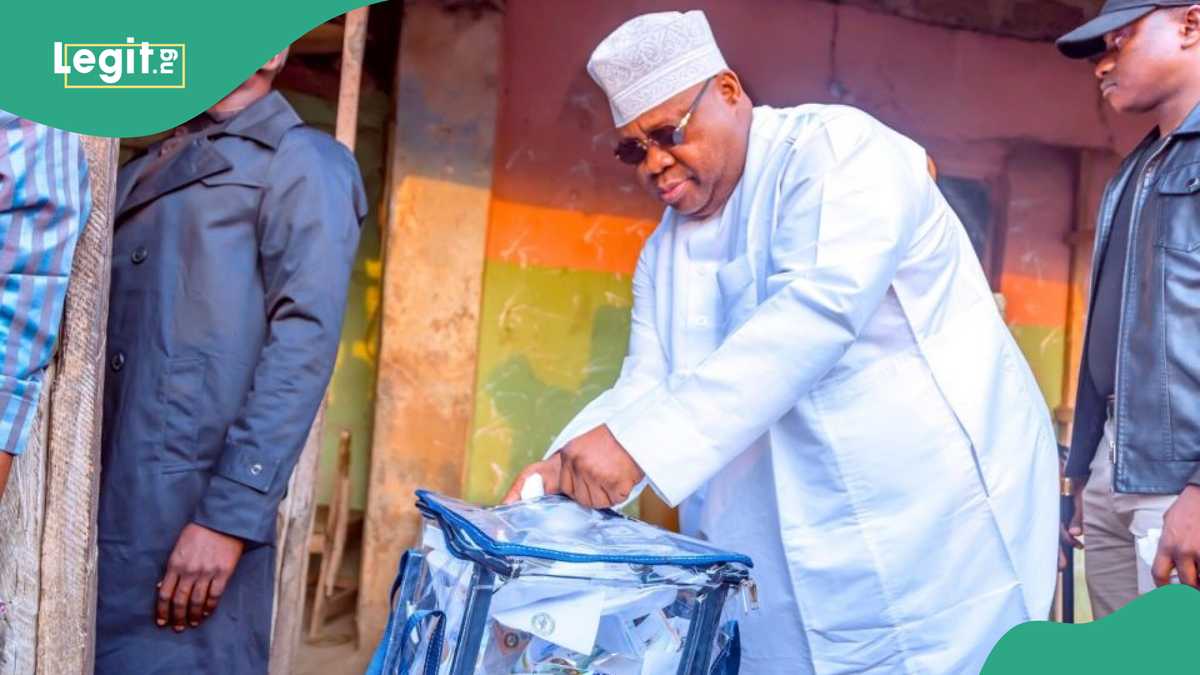 Palliatives Before Polling Day: Adeleke's Pre-Election Handout Divides Osun Residents