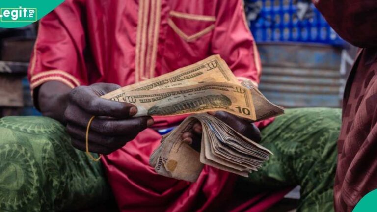 Naira Slides to N1,368 at Official Market as Forex Demand Keeps Biting