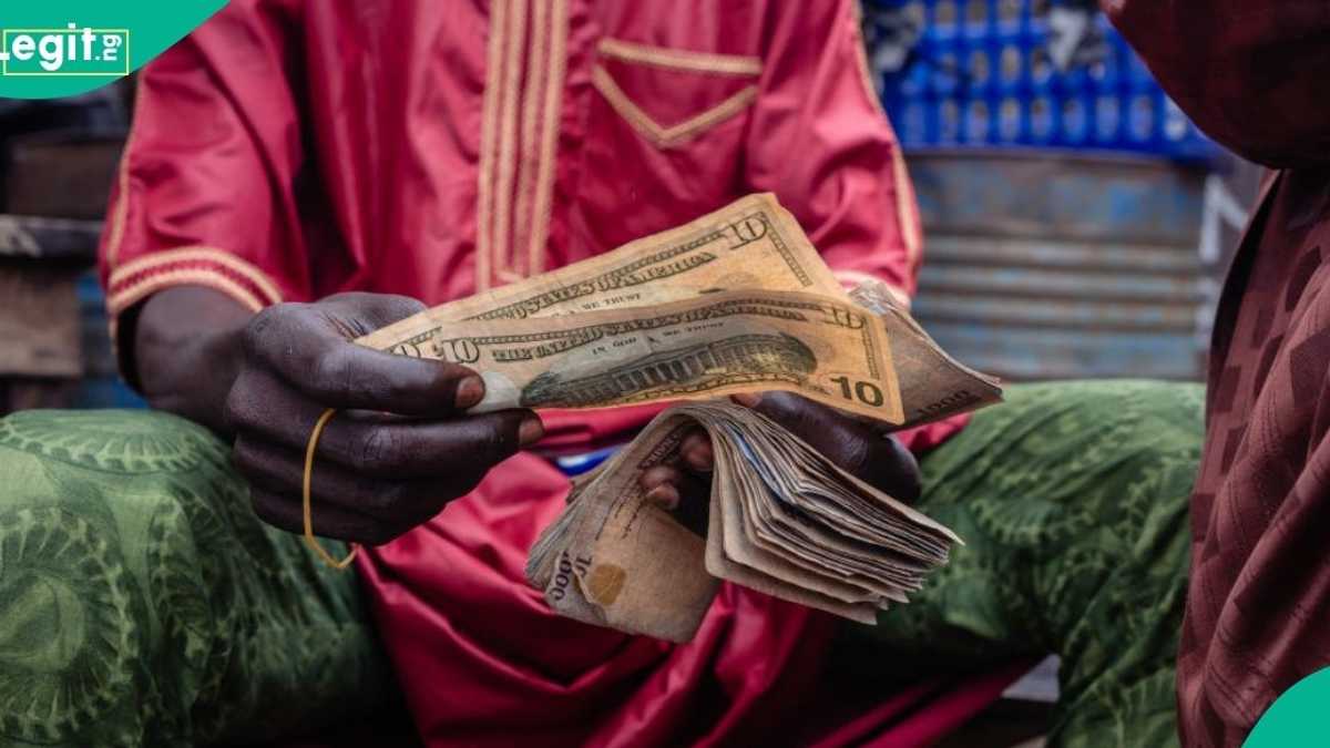 Naira Slides to N1,368 at Official Market as Forex Demand Keeps Biting